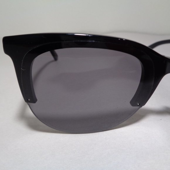 Calvin Klein CK19522S Black New Women\'s Sunglasses main image 5